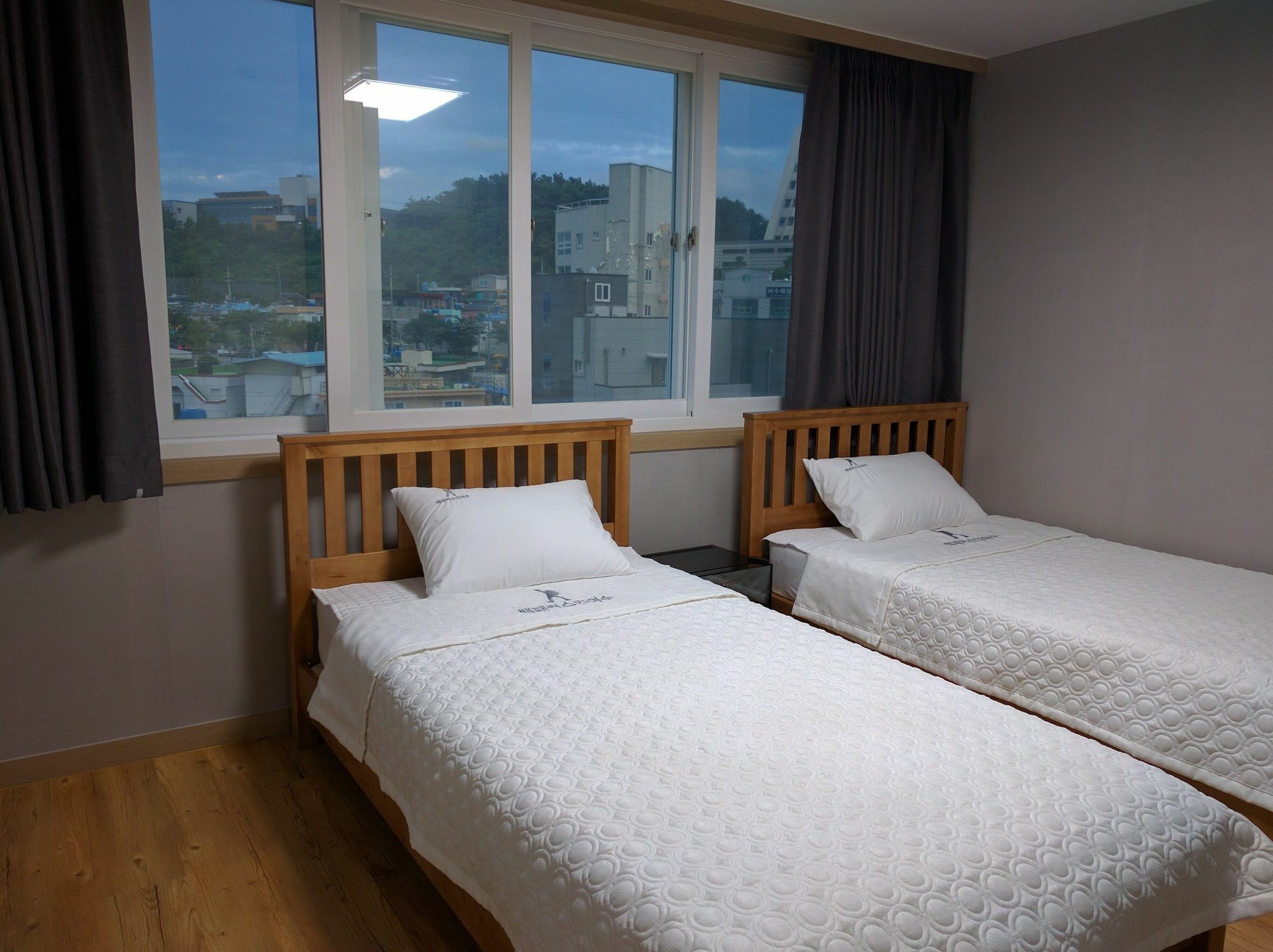 Backpackers In Yeosu Hostel Kültér fotó